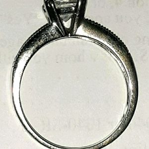 Diamond ring